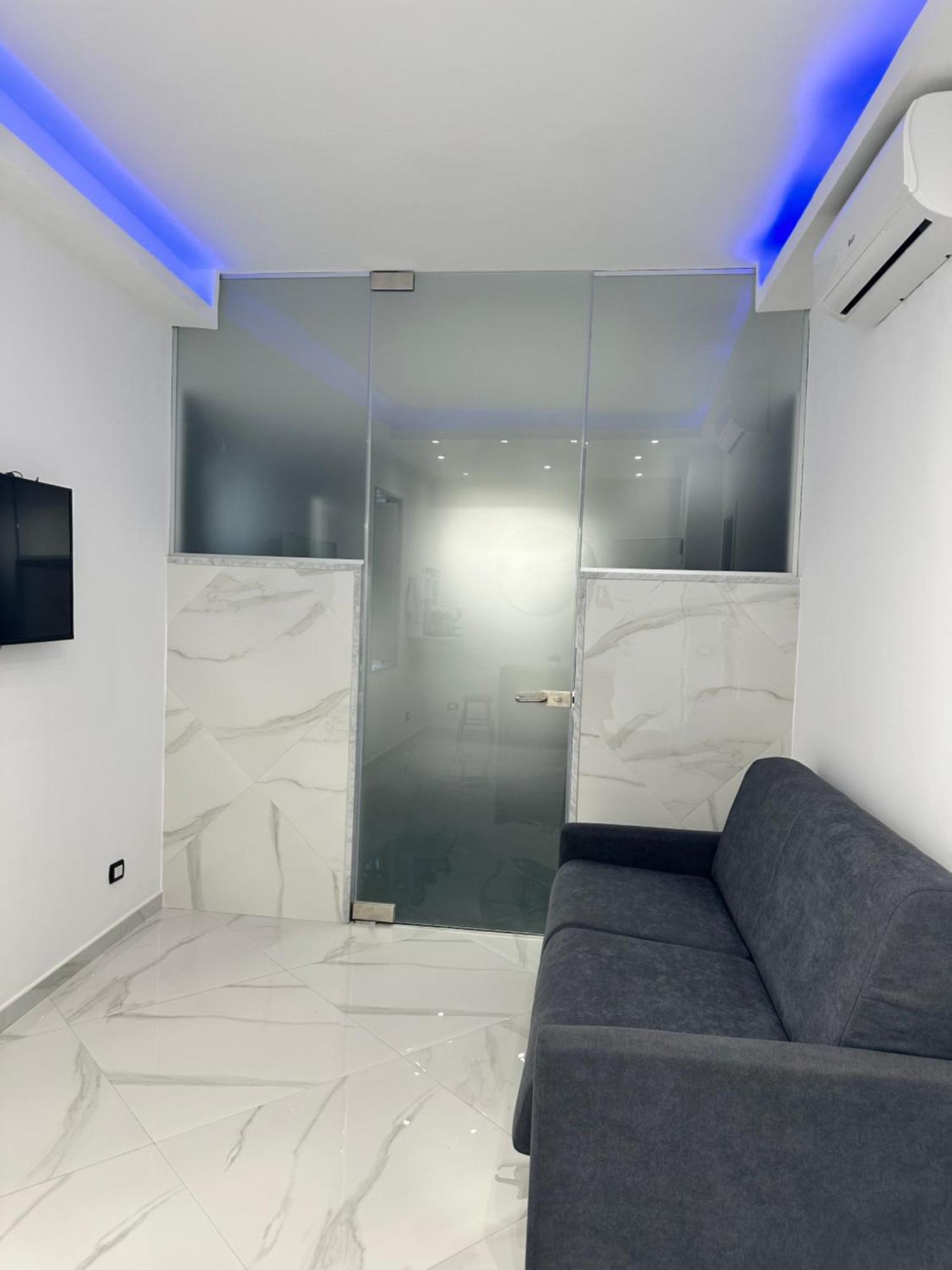 Apartamento La Dimora Di Dominique Bari Exterior foto