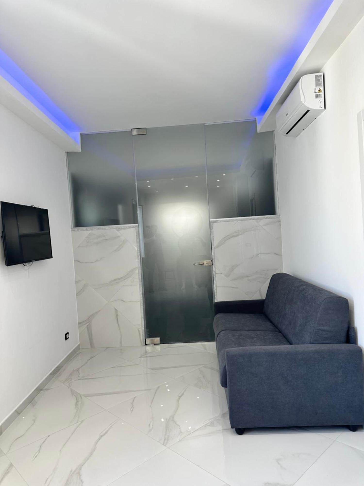 Apartamento La Dimora Di Dominique Bari Exterior foto