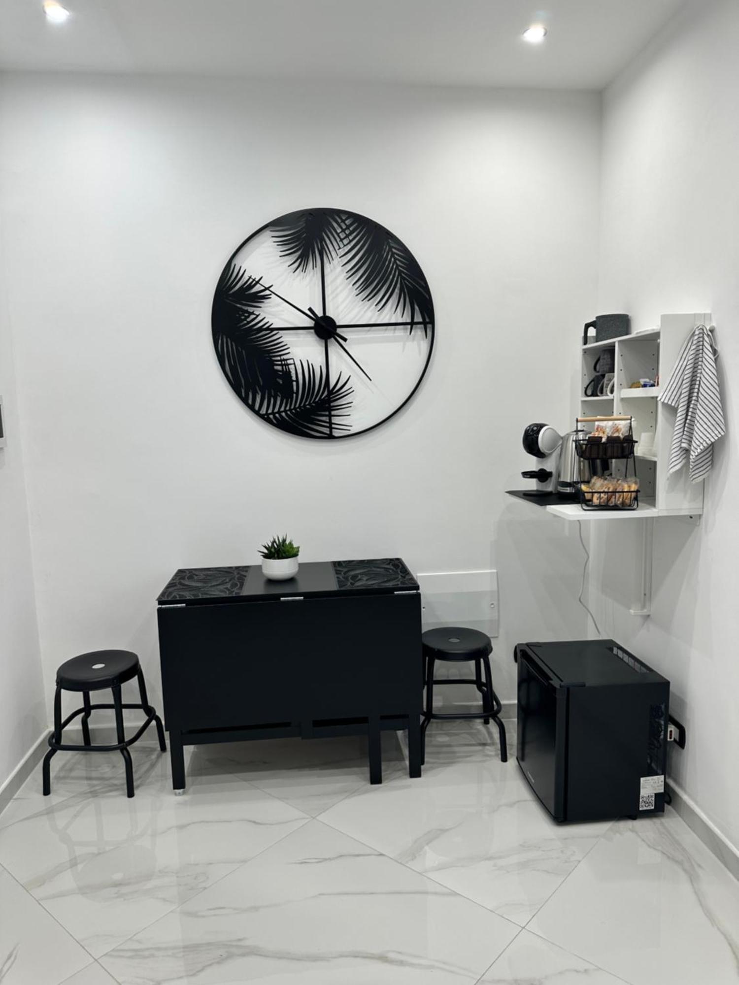 Apartamento La Dimora Di Dominique Bari Exterior foto
