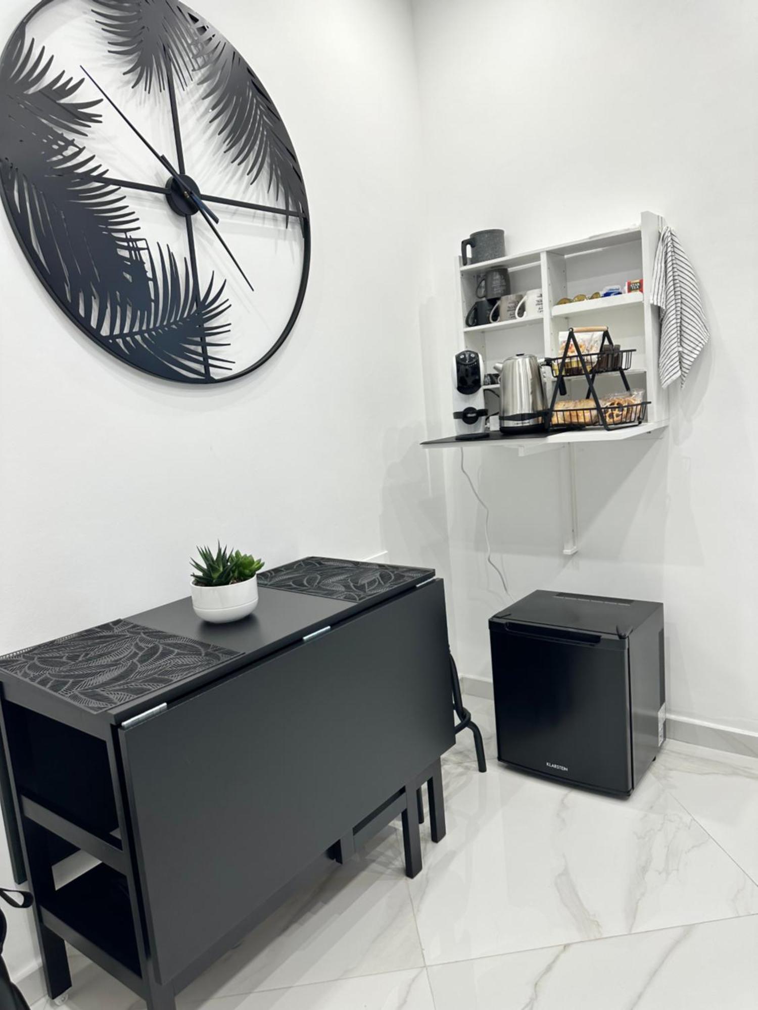 Apartamento La Dimora Di Dominique Bari Exterior foto